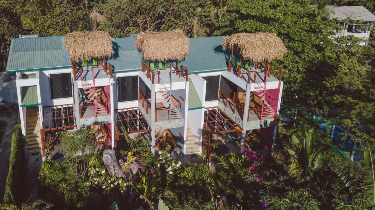 Iluminar Beachfront Suites Nosara Buitenkant foto