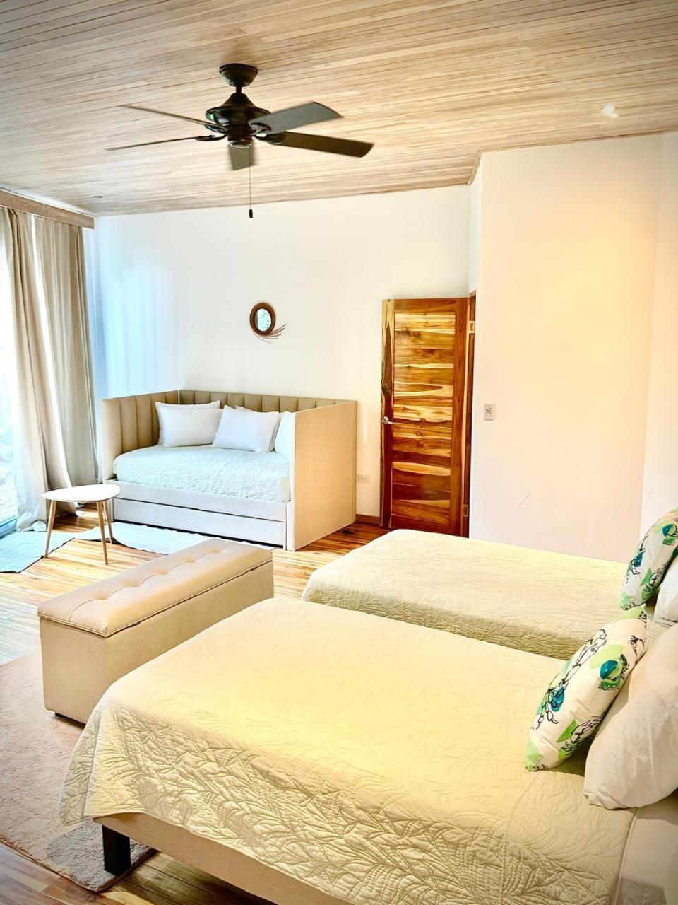 Iluminar Beachfront Suites Nosara Buitenkant foto