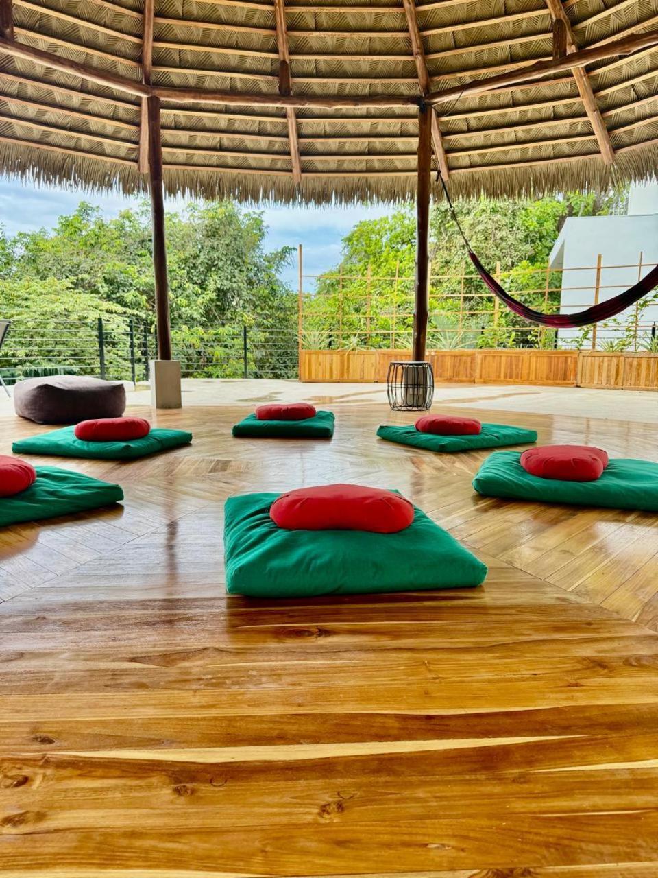 Iluminar Beachfront Suites Nosara Buitenkant foto